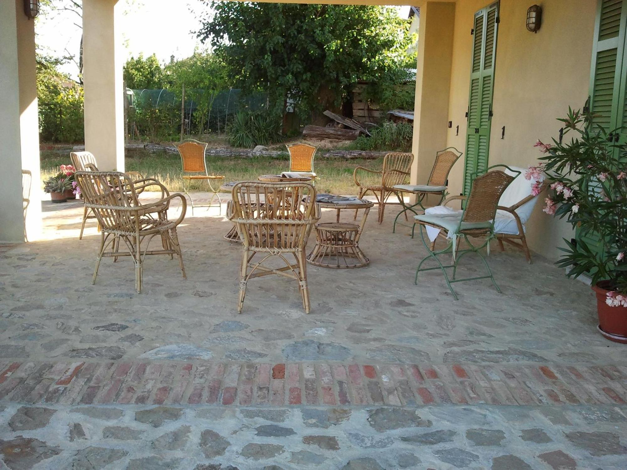 Locanda San Lorenzo Roddino Exterior foto