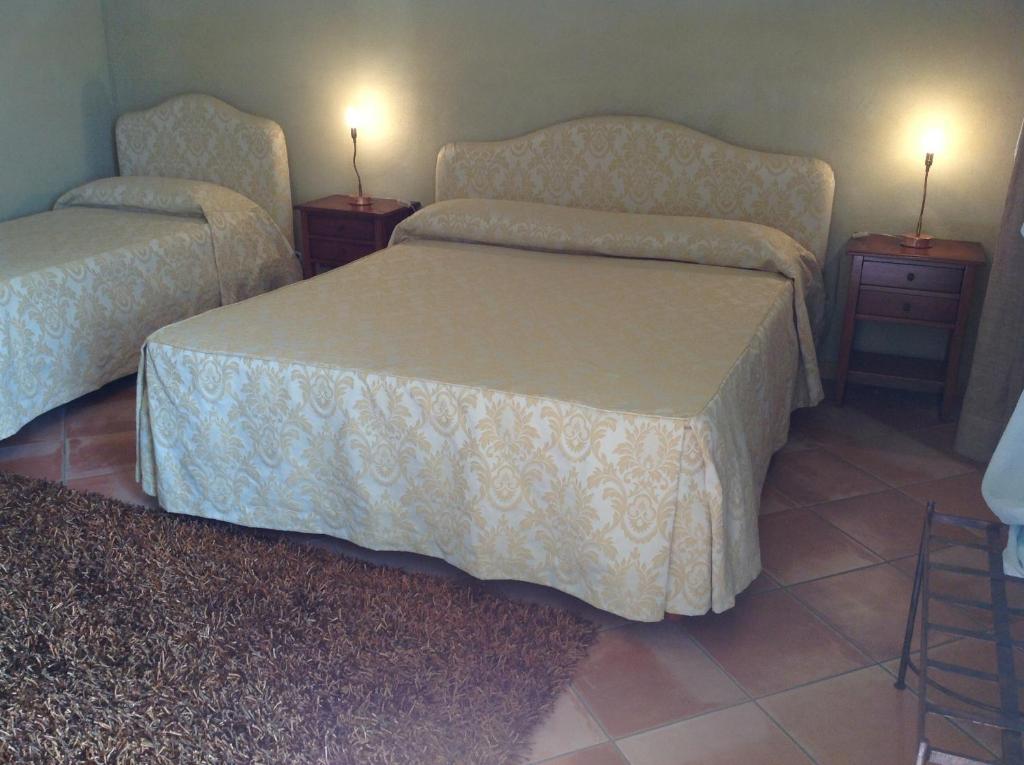 Locanda San Lorenzo Roddino Habitación foto