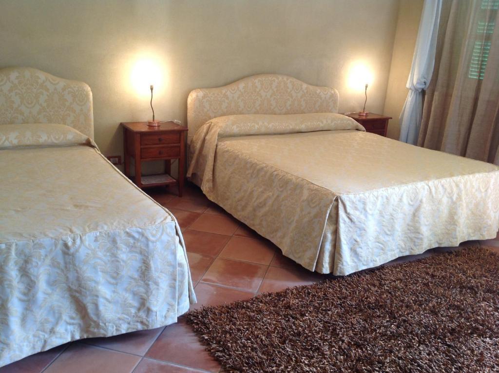 Locanda San Lorenzo Roddino Habitación foto
